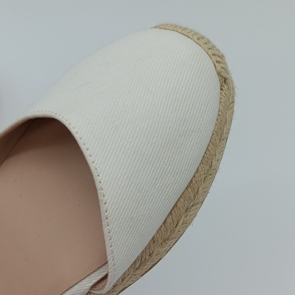 ๐ NWOT Stuart Weitzman Crystal Buckle Espadrilles - Picture 16 of 16